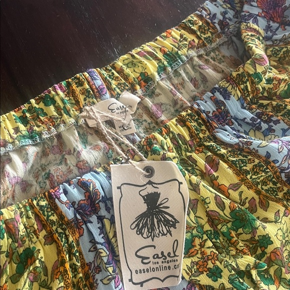 Easel “Secret Garden” Floral Off-Shoulder Maxi Dress 🌼 - Picture 11 of 11